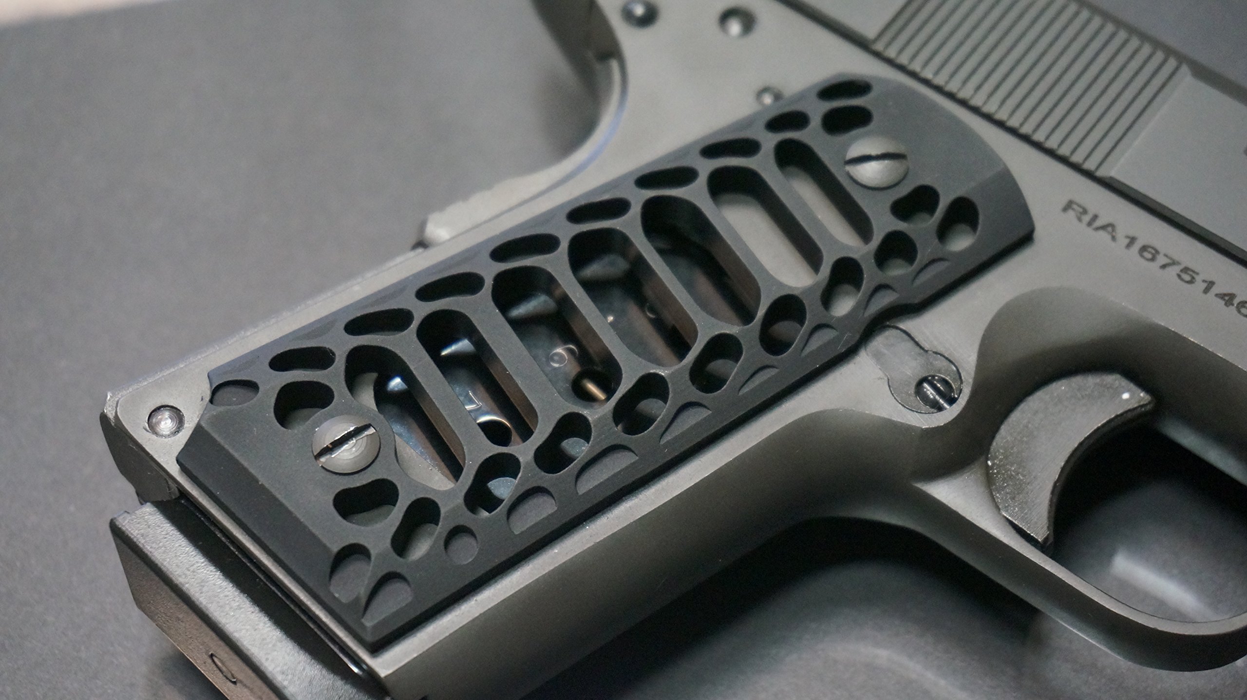 Amazon.com : Valkyrie Dynamics 1911 Compact Officer Grips Colt